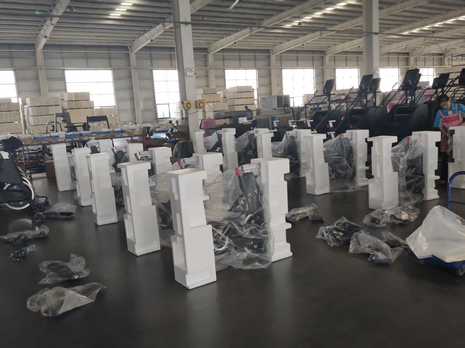 Yingdong fitness equipment manufacturing — finished goods ready for shipment